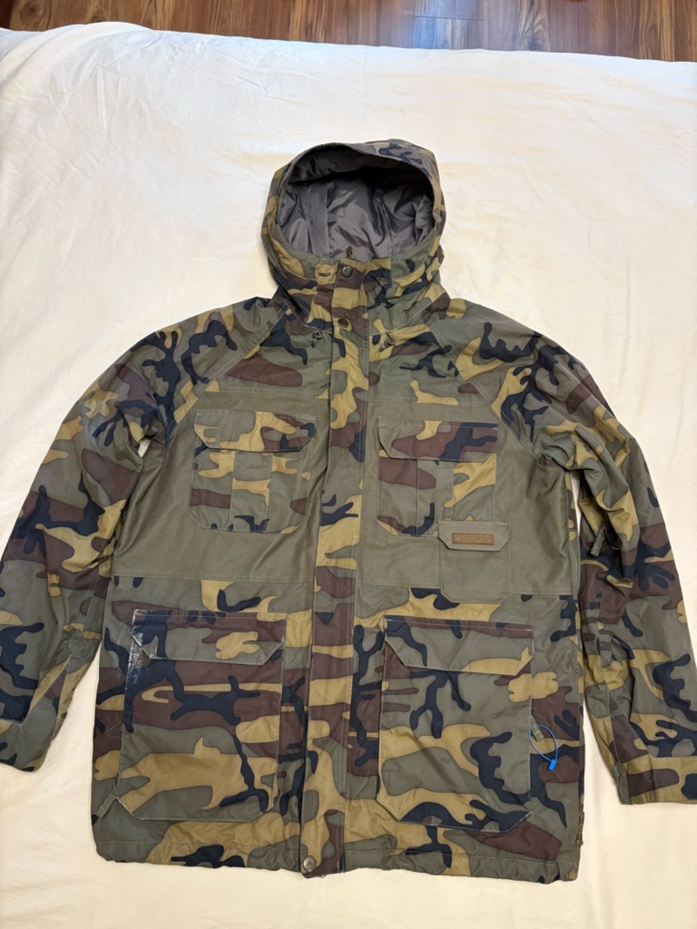 Burton Ski Snowboard Camo Military Field Jacket in Olive and Brown